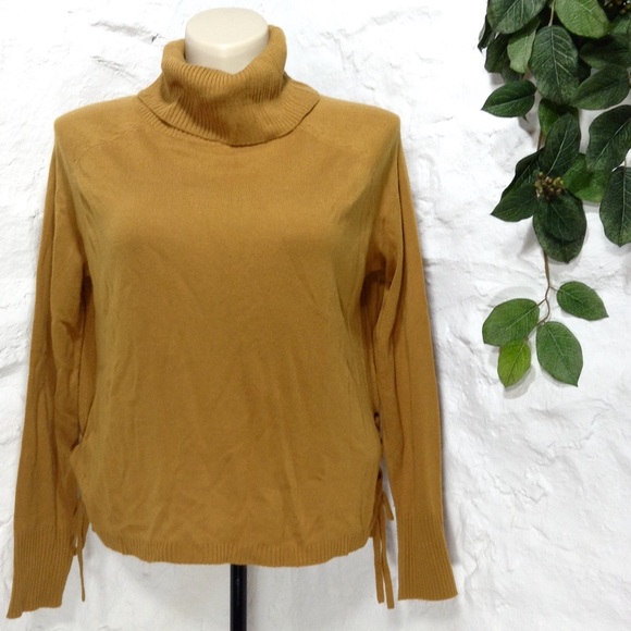 Romeo & Juliet Couture Sweaters - Romeo & Juliet Couture mustard turtleneck sweater